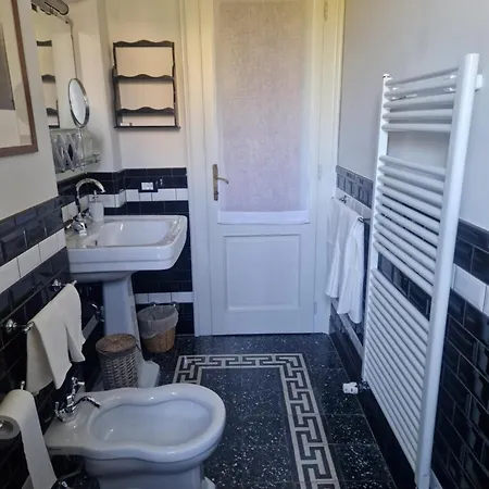 Villa Orea - With Garden & Access Tremezzo